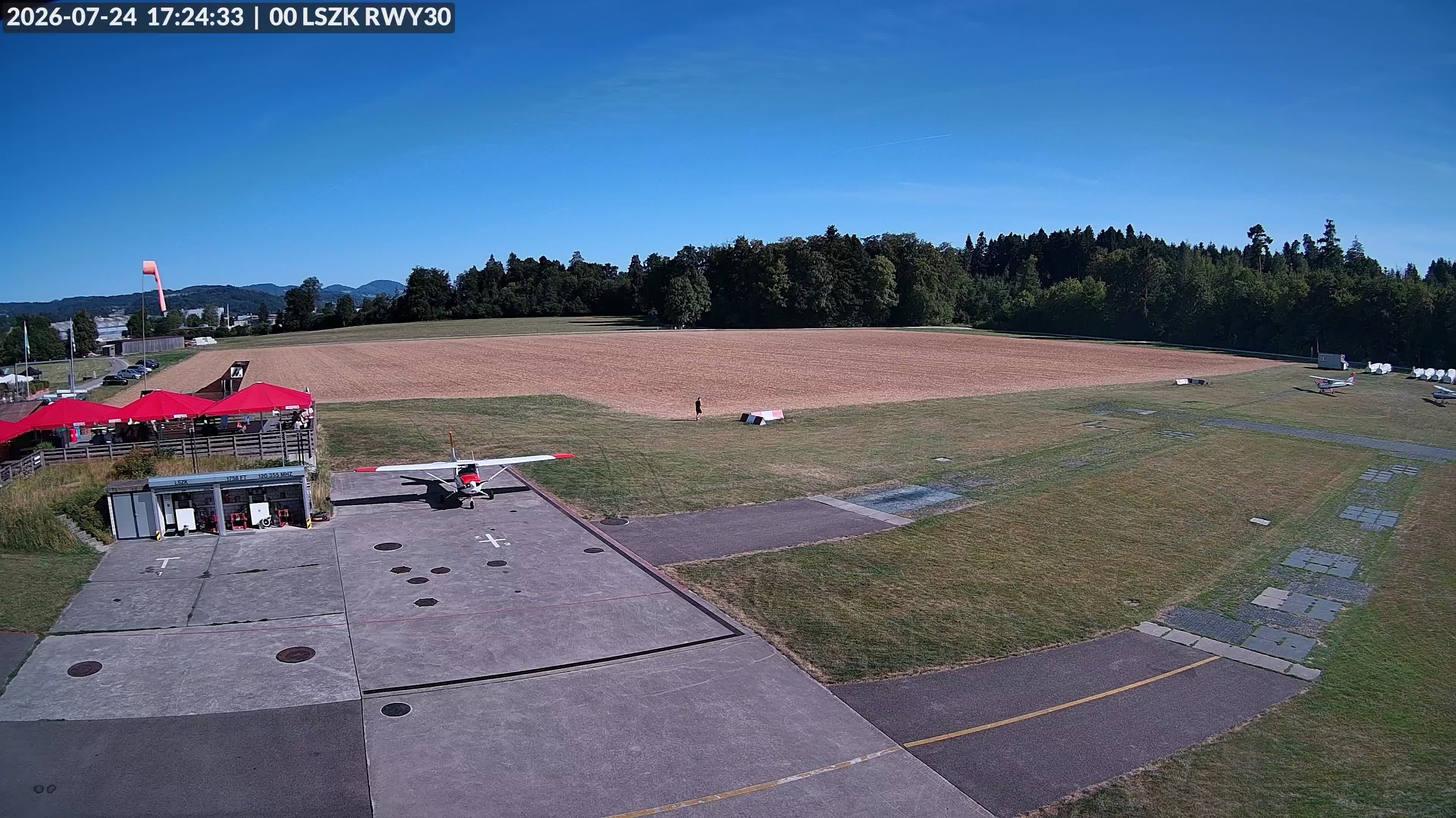 Pfäffikon: Flugplatz Speck-Fehraltorf (LSZK) 2