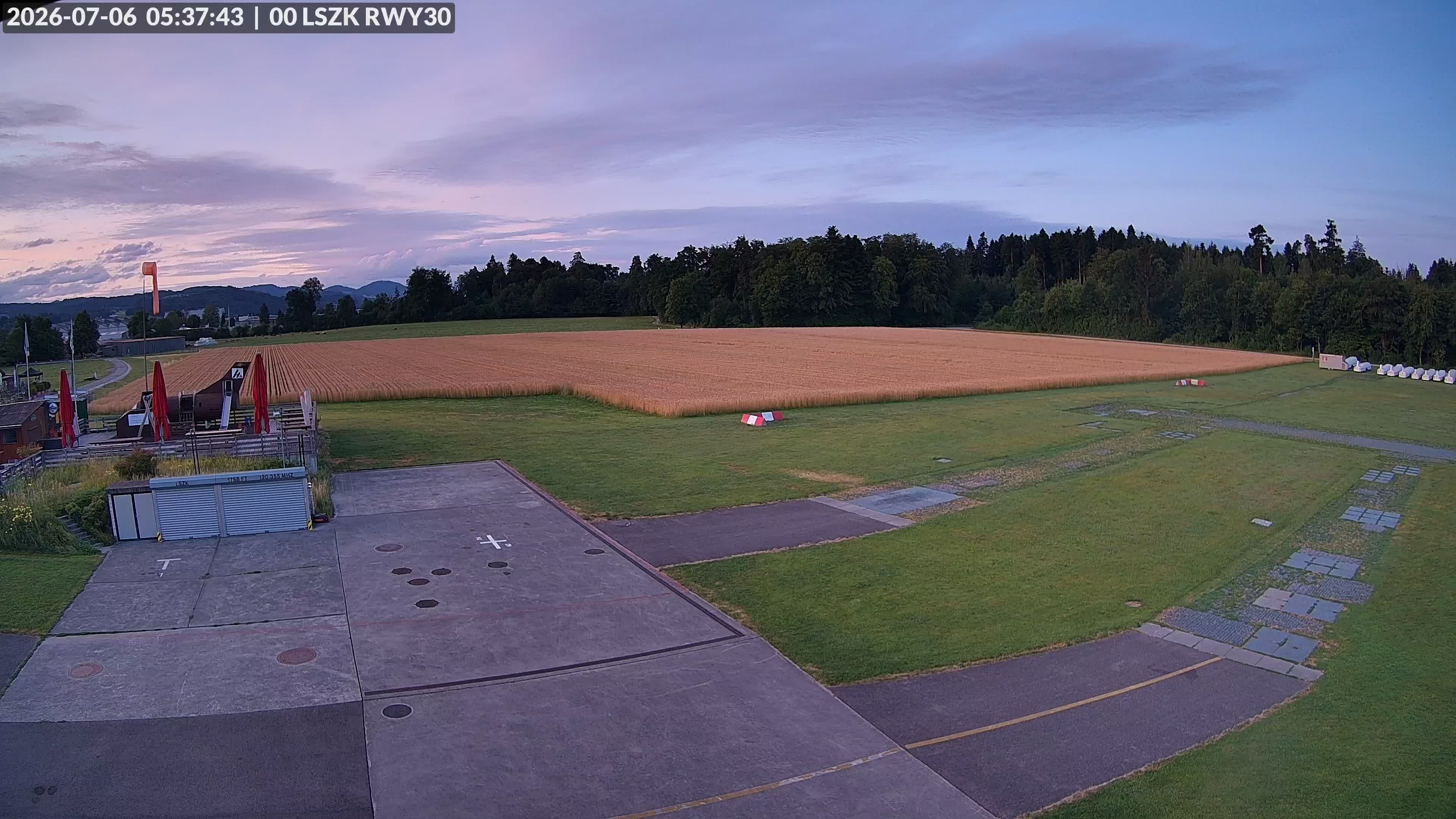 Pfäffikon: Flugplatz Speck-Fehraltorf (LSZK) 2