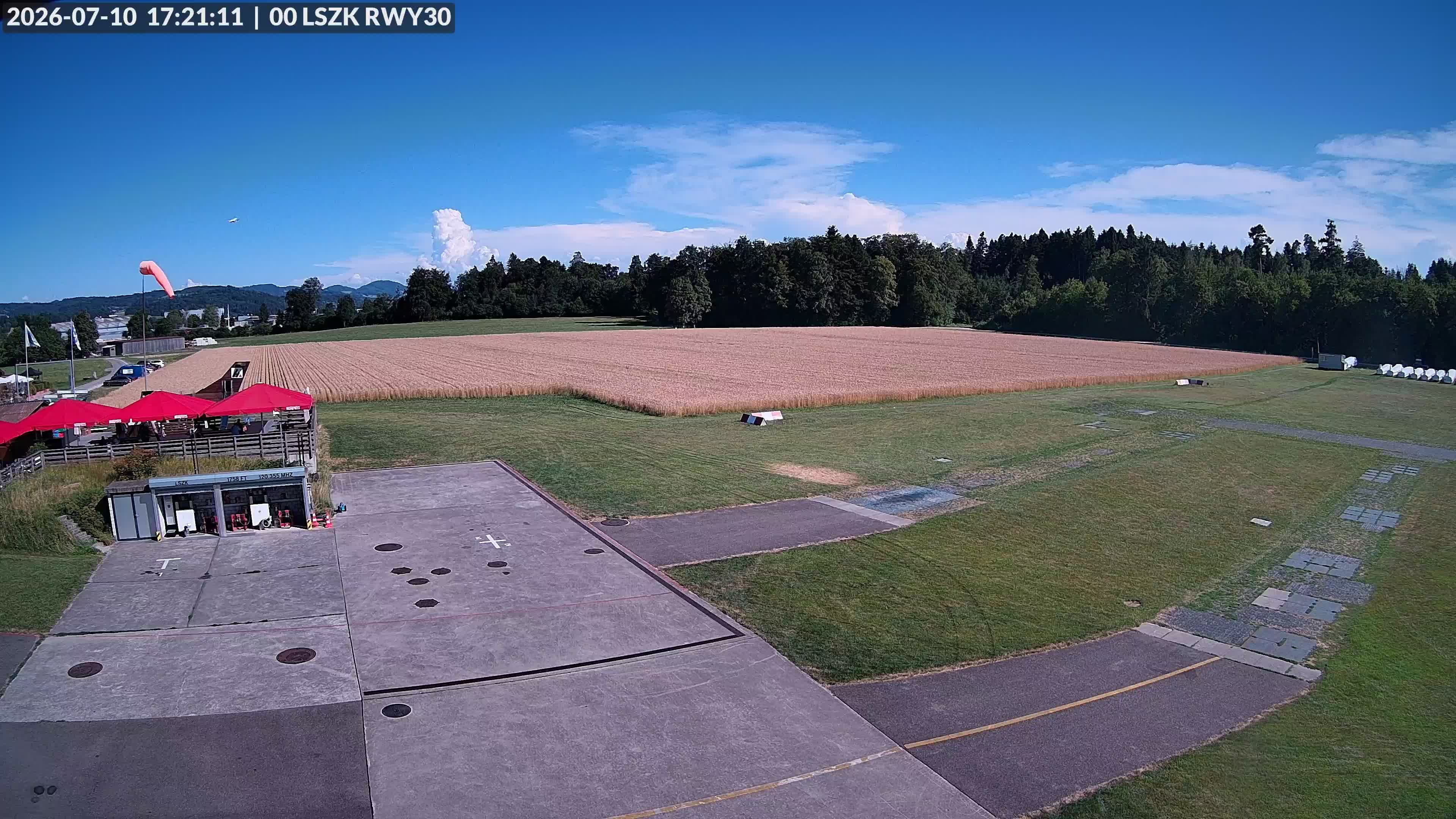 Pfäffikon: Flugplatz Speck-Fehraltorf (LSZK) 2