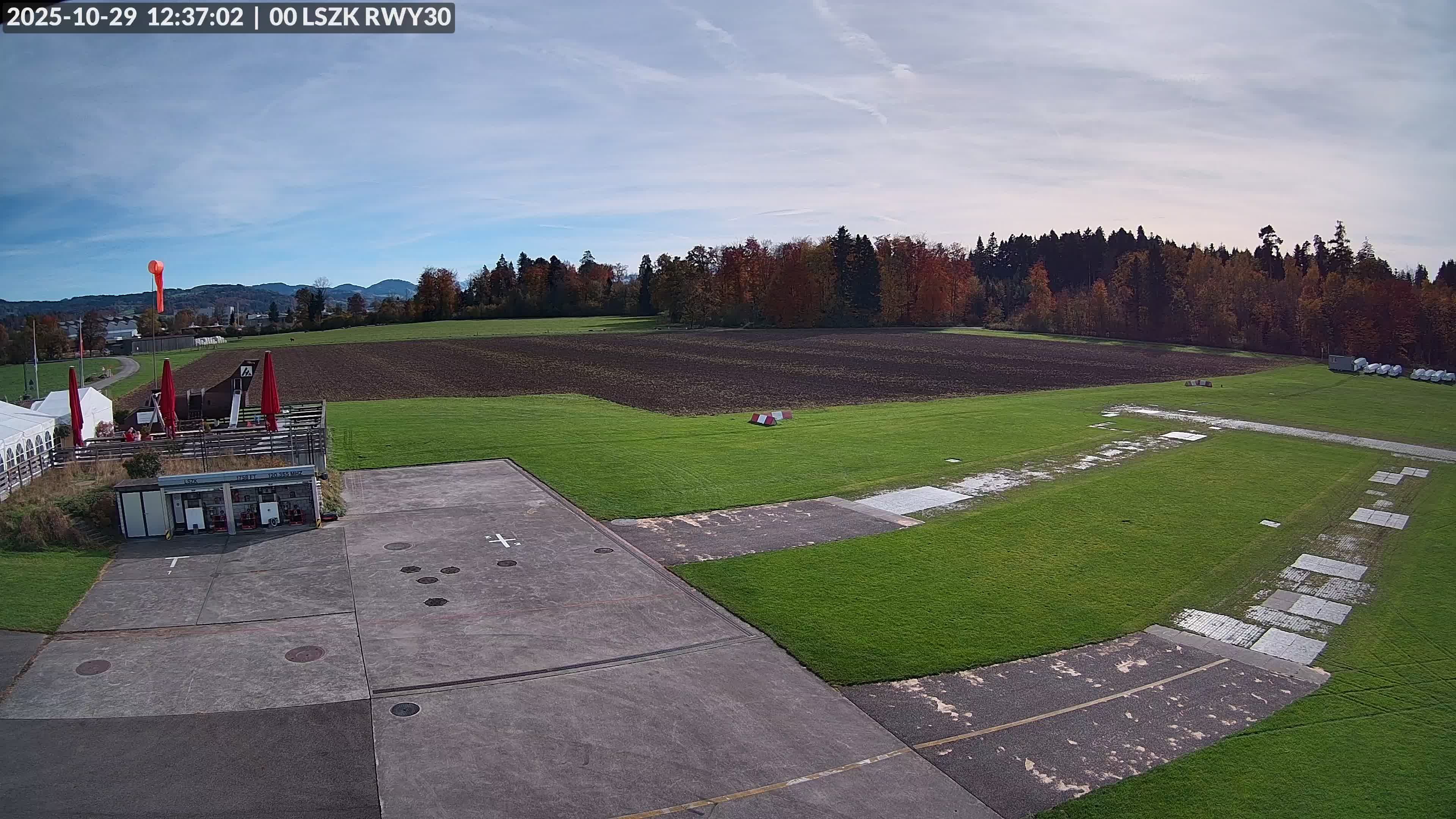 Pfäffikon: Flugplatz Speck-Fehraltorf (LSZK) 2