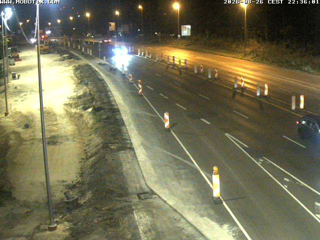 Traffic Cam Ulm: B10 Adenauerbrücke, Fahrtrichtung Neu