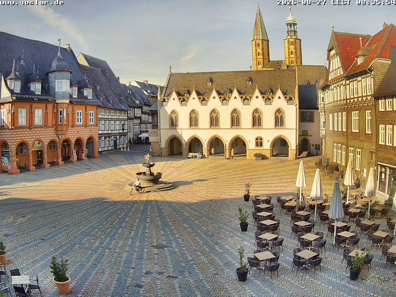 Traffic Cam Goslar: Goslarer Marktplatz und Rathaus