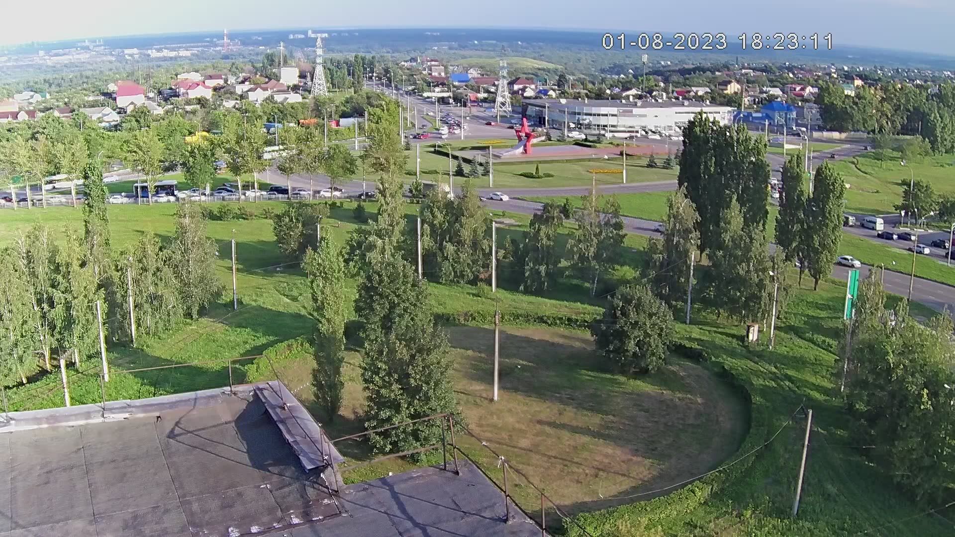 Traffic Cam Lipetsk: Площадь Танкистов в Липецке