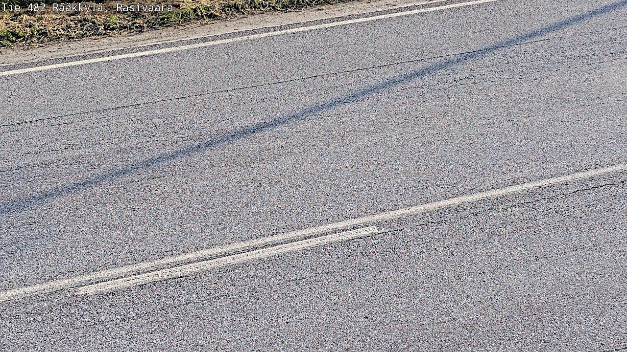 Traffic Cam Raakkyla: Tie482 - Rasivaara - Tienpinta