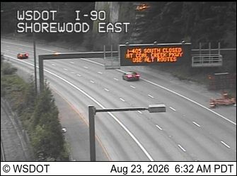 Traffic Cam Mercer Island: I-90 at MP 7.8: Shorewood