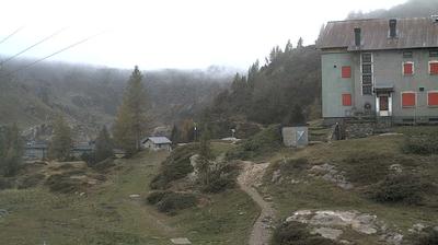 immagine della webcam nei dintorni di Gromo: webcam Rifugio Calvi Laghi Gemelli