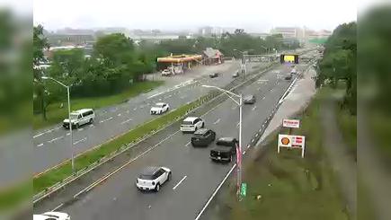 Traffic Cam New York › North: 908A at Waterbury Avenue