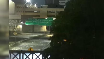 Traffic Cam New York › North: 908A at Waterbury Avenue
