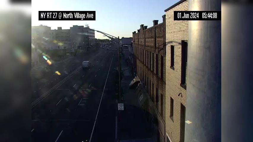 Traffic Cam Rockville Centre › East: NY 27 at North Village Ave