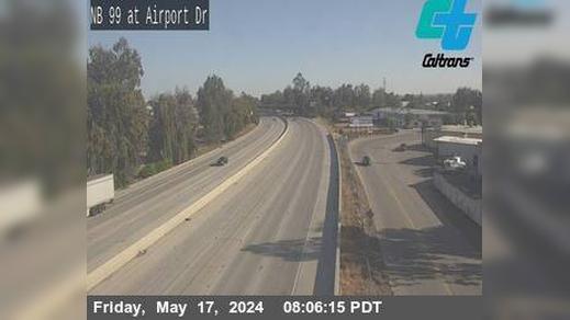 Traffic Cam Bakersfield › North: KER-99-AT AIRPORT DR