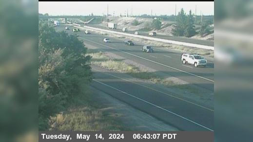 Traffic Cam Modesto › South: NB SR 99 Beckwith Ave