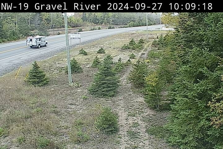 Traffic Cam Unorganized Thunder Bay District: Highway 17 near Gravel River