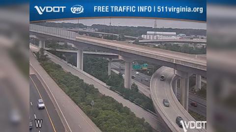 Traffic Cam Monticello Woods: I-95 - MM 171 - NB - Springfield Interchange (I-95 departure to east)