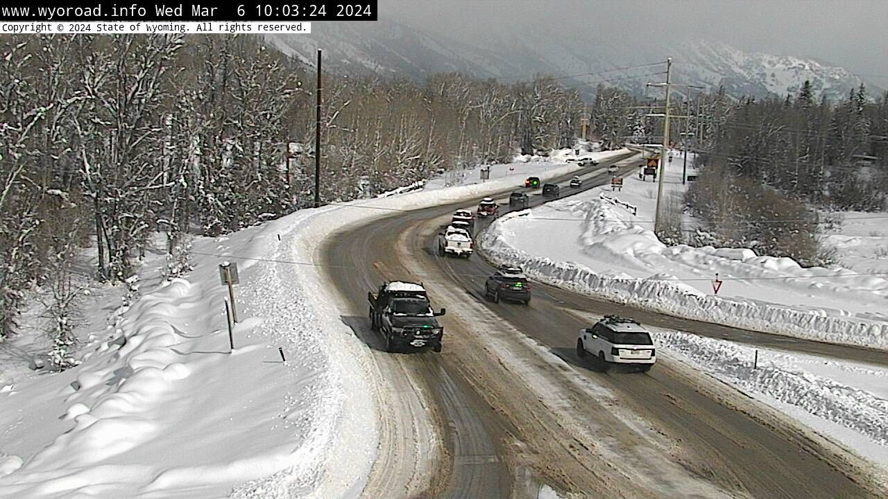 Traffic Cam Jackson: WYO 22 - WYO 390 Junction