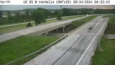 Traffic Cam Pleasant Hill: DM - US 65 @ Vandalia (29)