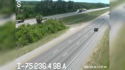 Traffic Cam Hillsborough: I-75 236.4 SB