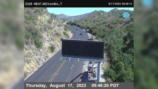 Traffic Cam Poway › North: C 229) NB 67: Just North of Iron Mtn_Top