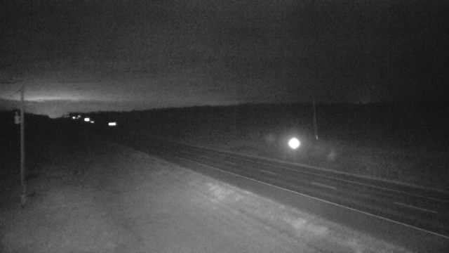 Traffic Cam Grande Prairie: Hwy 43: East of - BC border near Demmit