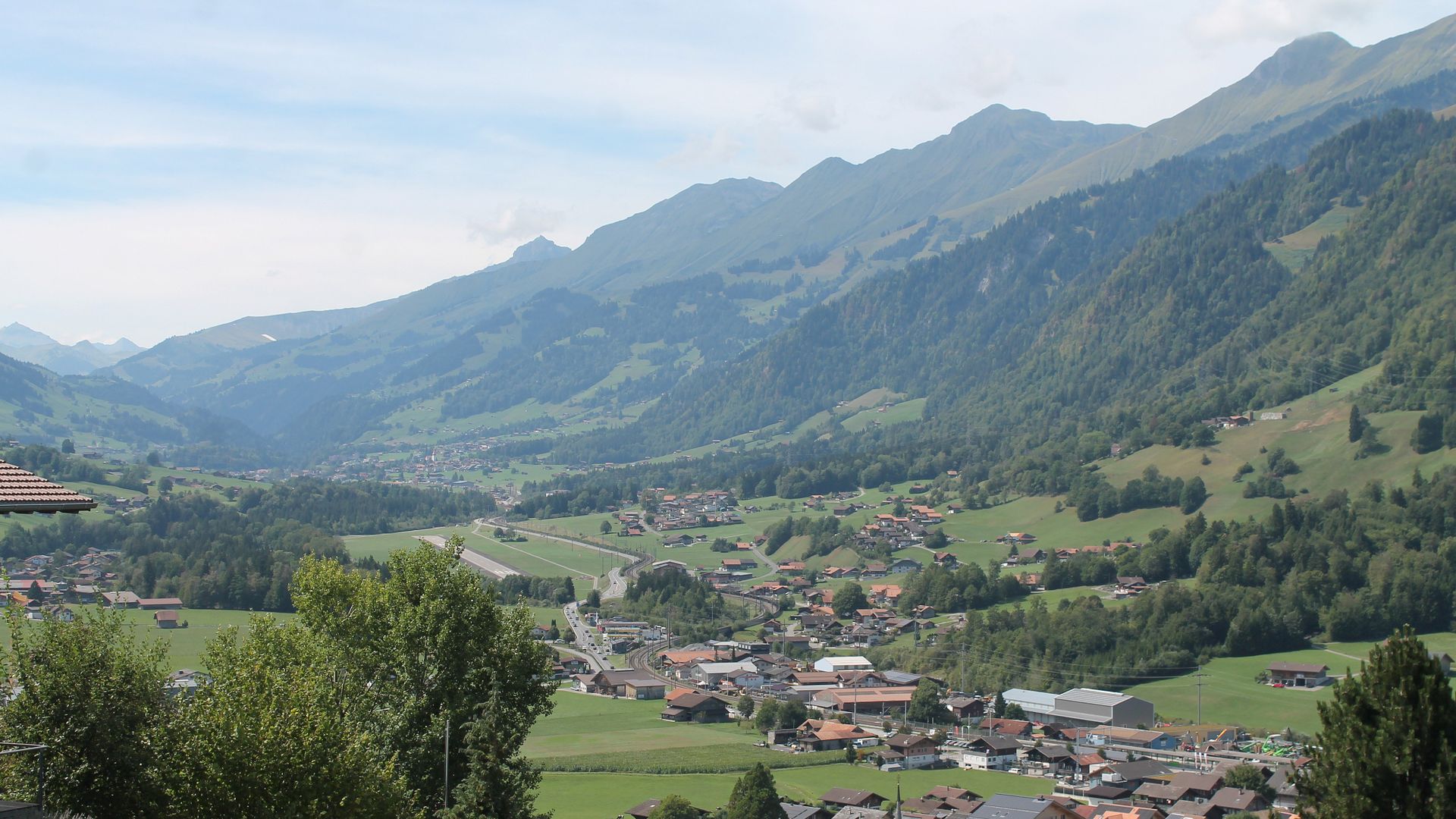 Traffic Cam Reichenbach im Kandertal › South-West