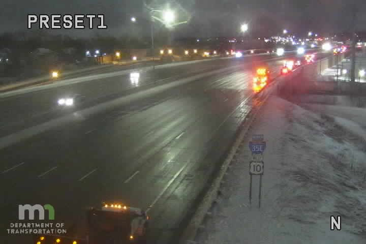 Traffic Cam St. Paul: I-35E: I-35E NB @ Pennsylvania Ave