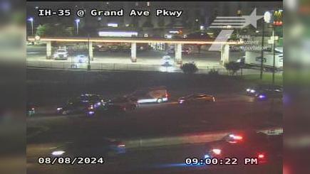 Traffic Cam Wells Branch › North: I-35 @ Grand Ave Pkwy