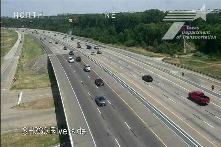 Traffic Cam Grand Prairie › North: SH 360 @ Riverside