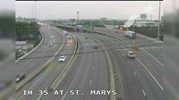 Pearl > South: IH 35 at St. Mary - Attuale