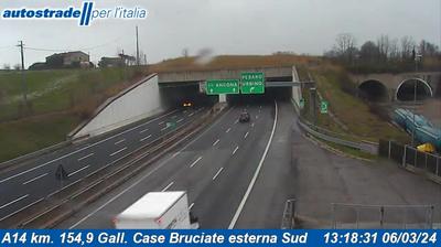 Preview delle webcam di Pesaro: A14 km. 154,9 Gall. Case Bruciate esterna Sud