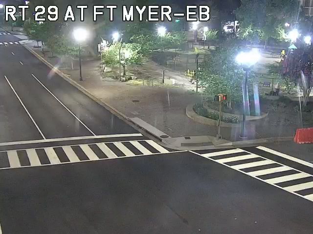Traffic Cam Rosslyn: LEE HWY EB AT FT MYER DR