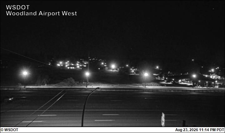 Traffic Cam Woodland › West: West