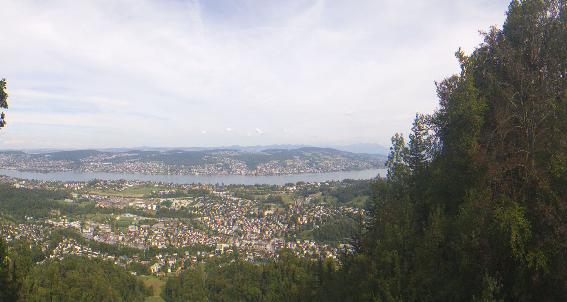 Traffic Cam Stallikon: Adliswil - Zollikon - Küsnacht - Erlenbach - Zurich - Herrliberg - Horgen - Zürichsee