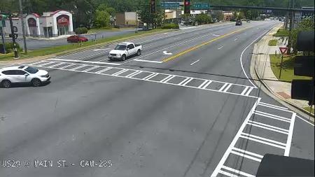 Traffic Cam Lilburn: 112311--2