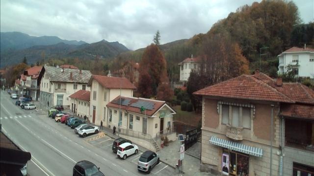 Traffic Cam Villar Perosa › North-West