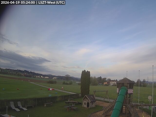 Lommis: Airfield - Cam West