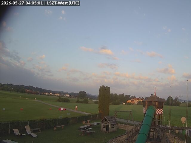 Lommis: Airfield - Cam West