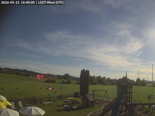 Lommis: Airfield - Cam West