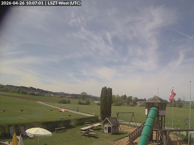 Lommis: Airfield - Cam West