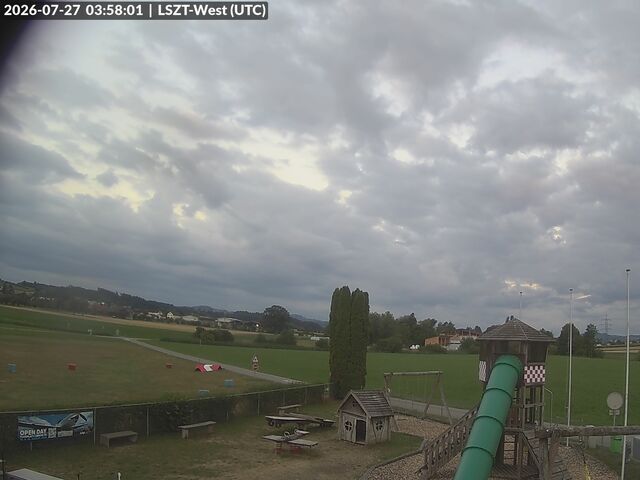 Lommis: Airfield - Cam West