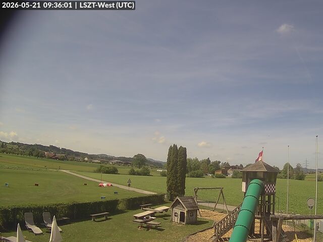 Lommis: Airfield - Cam West