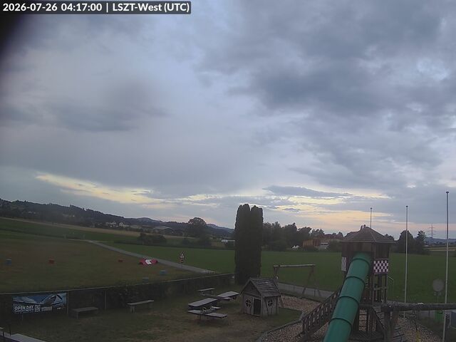 Lommis: Airfield - Cam West