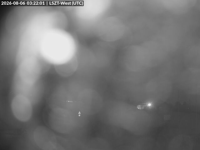 Lommis: Airfield - Cam West