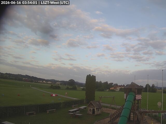 Lommis: Airfield - Cam West