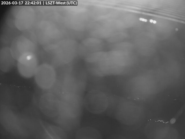 Lommis: Airfield - Cam West