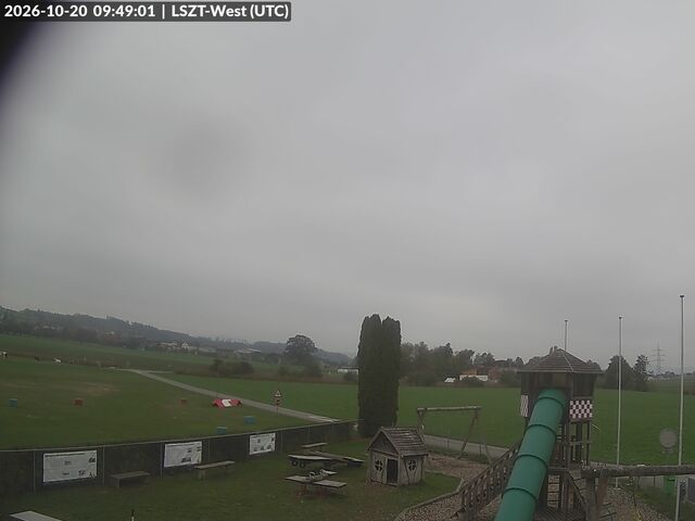 Lommis: Airfield - Cam West