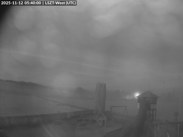 Lommis: Airfield - Cam West