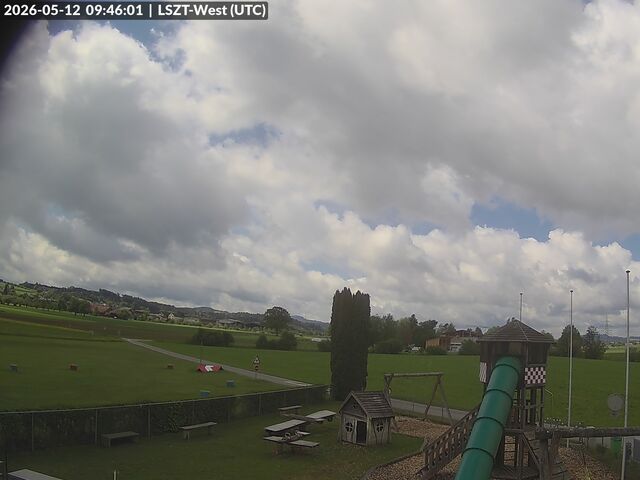 Lommis: Airfield - Cam West