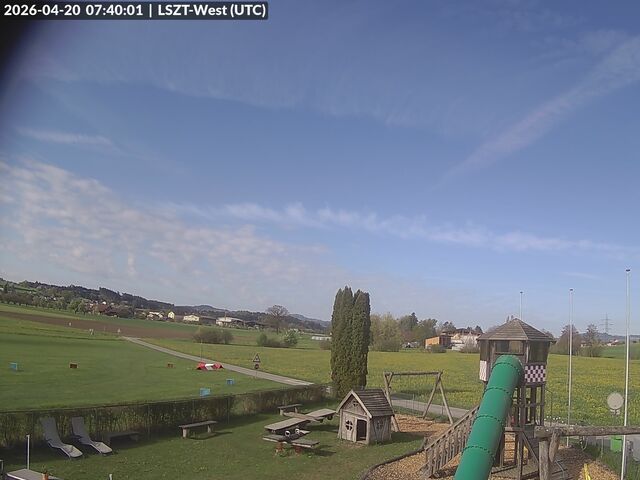 Lommis: Airfield - Cam West