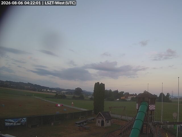 Lommis: Airfield - Cam West
