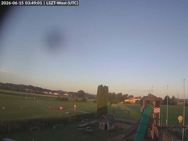 Lommis: Airfield - Cam West