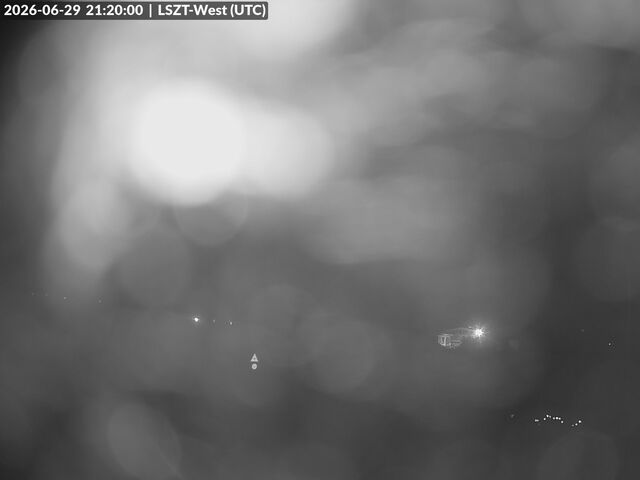 Lommis: Airfield - Cam West